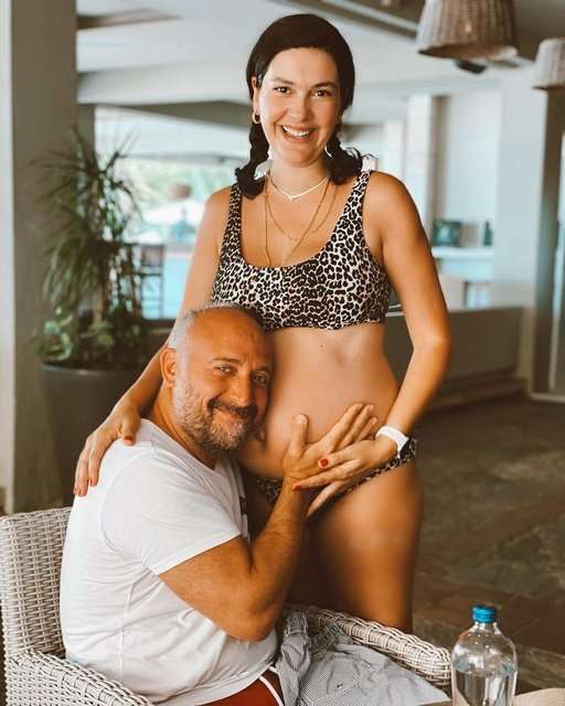 Bergüzar Korel'in ertelenen dizisi yerine sert bir gençlik dizisi geliyor! 7