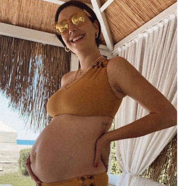 Bergüzar Korel, kızının ismiyle ilgili hatalı bilgiyi düzeltti! 7
