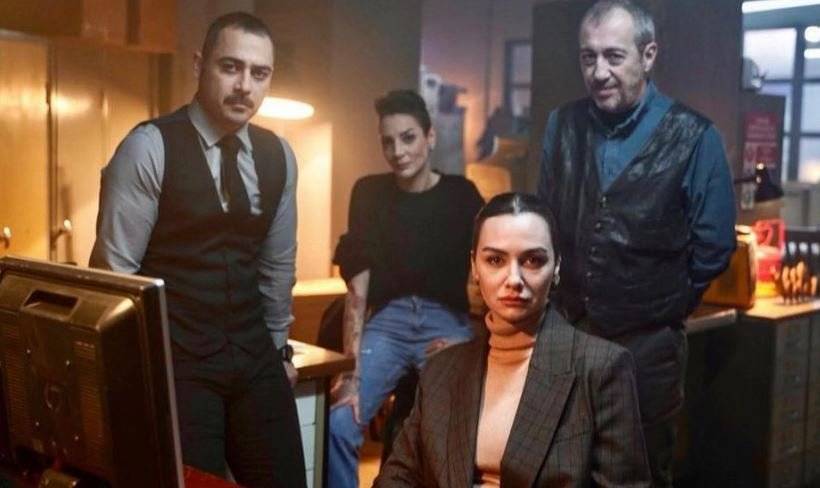 Kuş Uçuşu dizisinden sonra Birce Akalay'dan yeni projesi için yayın tarihi duyuruldu! 9