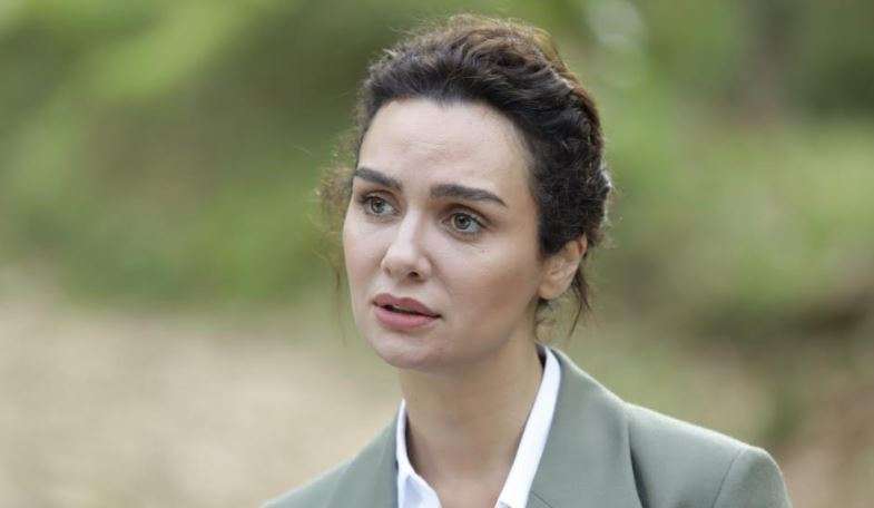 Son Yaz dizisine katılan Birce Akalay'ın imajı da çok değişti! 7