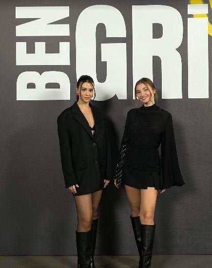 İlayda Akdoğan ile Buçe Buse Kahraman, Ben Gri dizisi sayesinde birbirlerini buldu! 7