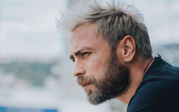 Arka Sıradakiler'in Oktay'ı Bülent Çetinarslan hangi diziyle dönüyor? 52 Arka Sıradakiler'in Oktay'ı Bülent Çetinarslan hangi diziyle dönüyor? 52
