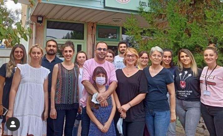 Üç Kuruş dizisine katılan Burak Altay'dan anlamlı bir ziyaret! 7