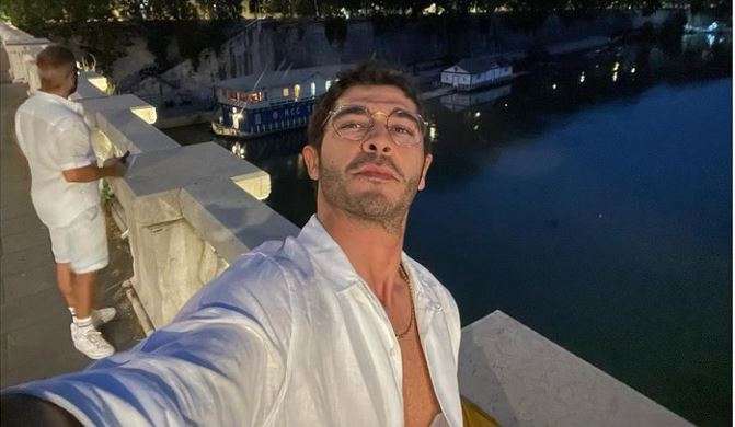 Serenay Sarıkaya ile Burak Deniz partner olmuş gibi bilin! Şahmeran bomba gibi geliyor! 21 Serenay Sarıkaya ile Burak Deniz partner olmuş gibi bilin! Şahmeran bomba gibi geliyor! 21