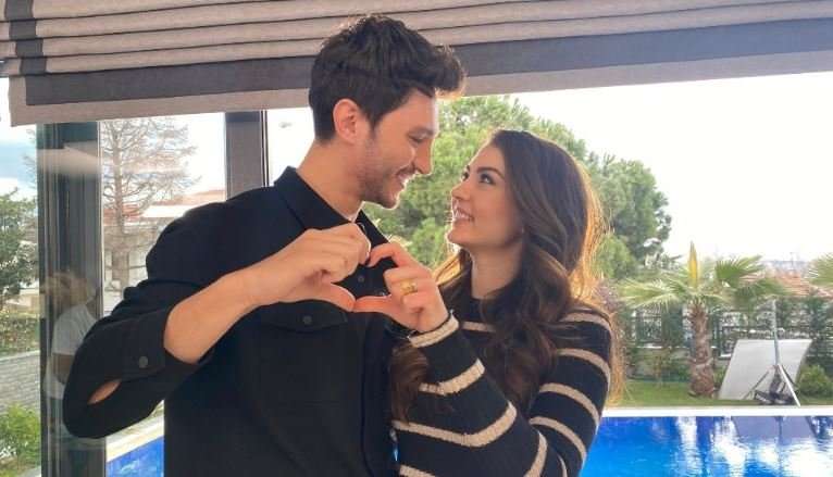 Aşk Mantık İntikam ne kadar eleştirilse de, Burcu Özberk ile İlhan Şen'e toz kondurmuyorlar! 8