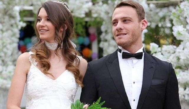 Kerem Bürsin'in yıllar önce oynadığı dizi, bir ülkede reytingleri patlattı! 8 Kerem Bürsin'in yıllar önce oynadığı dizi, bir ülkede reytingleri patlattı! 8