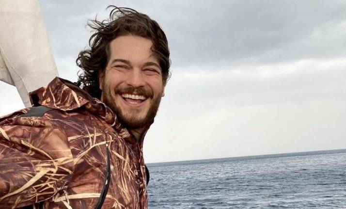 Çağatay Ulusoy'u televizyon dizisine beklemeyin, dijital büyüsü bitmek bilmiyor! 7