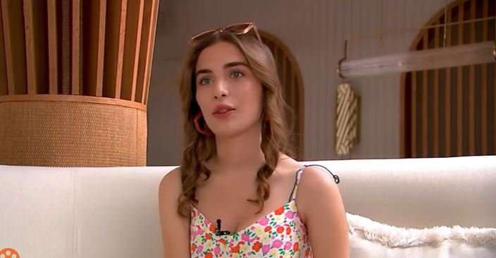Kardeşlerim dizisinden ayrılan Çağla Şimşek, benzer bir dizi projesine geçiş yaptı! 7