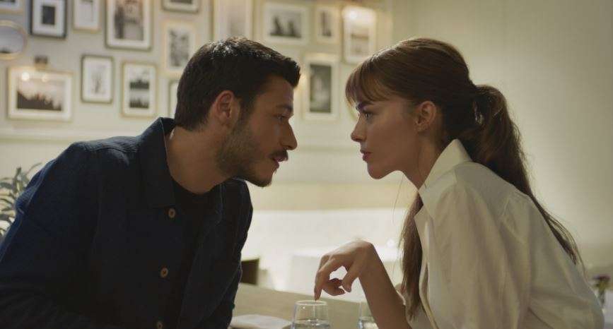 Aşk ve rekabet bir arada, Cam Tavanlar nasıl bir dizi? 8