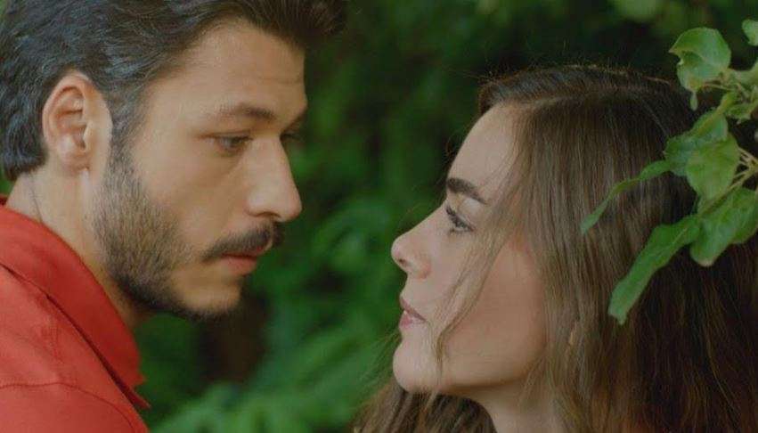 Cam Tavanlar dizisinde romantizm dozu yükseldi 7