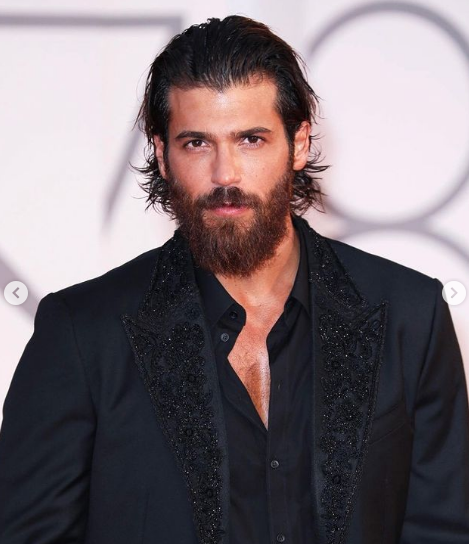 Can Yaman'dan itiraf: “Ödüllerimi annem saklıyor” 15