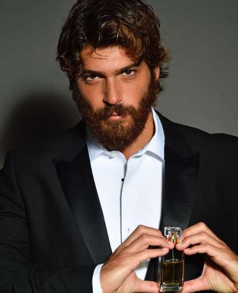 Can Yaman'ın parfümü Avrupa'da yok satıyor! Yakışıklı oyuncudan hayranlarına büyük teşekkür! 7