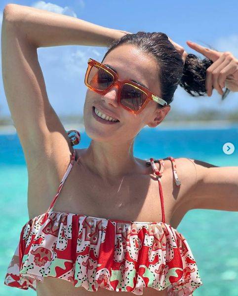 Dizisi biten denize atlıyor! Oyuncu Cansu Dere'de tatil sezonunu açtı! 107 Dizisi biten denize atlıyor! Oyuncu Cansu Dere'de tatil sezonunu açtı! 107