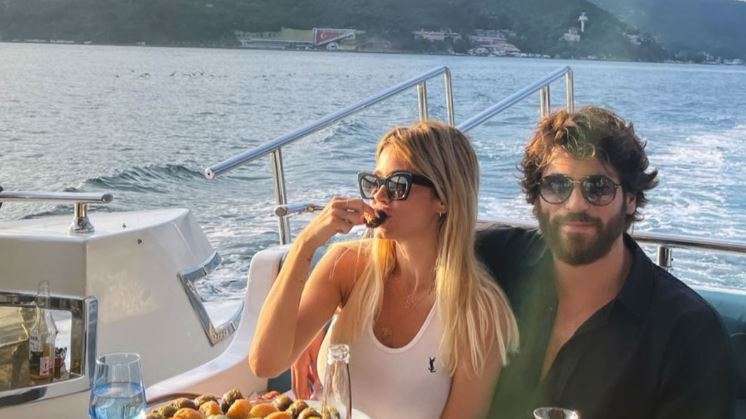 Can Yaman hem bu kadar başarılı hem de bu kadar mütevazi olmayı nasıl başarıyor? 7