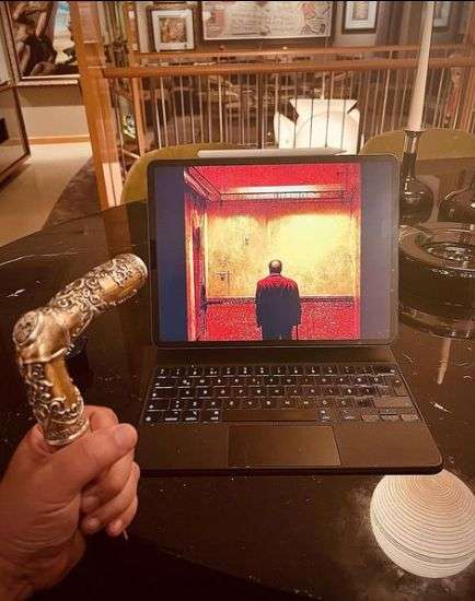 Cem Yılmaz, Erşan Kuneri'nin ardından yine Netflix için çekilecek yeni projesiyle geliyor! 7 Cem Yılmaz, Erşan Kuneri'nin ardından yine Netflix için çekilecek yeni projesiyle geliyor! 7