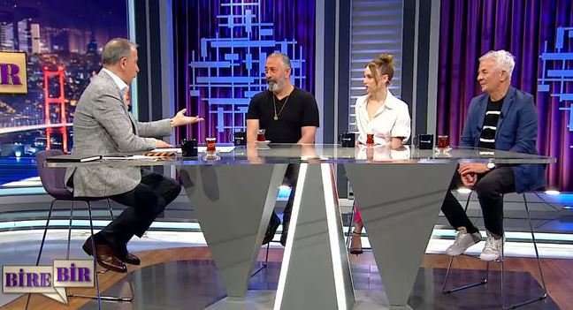 Terbiye sınırlarını zorlayacak Erşan Kuneri dizisiyle ilgili Cem Yılmaz'dan çok ilginç söz! 9 Terbiye sınırlarını zorlayacak Erşan Kuneri dizisiyle ilgili Cem Yılmaz'dan çok ilginç söz! 9