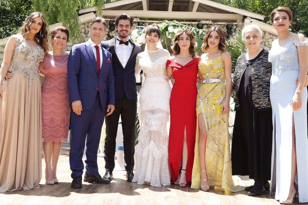 Cennet’in Gözyaşları Dizisi | Konusu – Oyuncular – Fragmanlar – Bölümler – Video 9 Cennet’in Gözyaşları Dizisi | Konusu – Oyuncular – Fragmanlar – Bölümler – Video 9