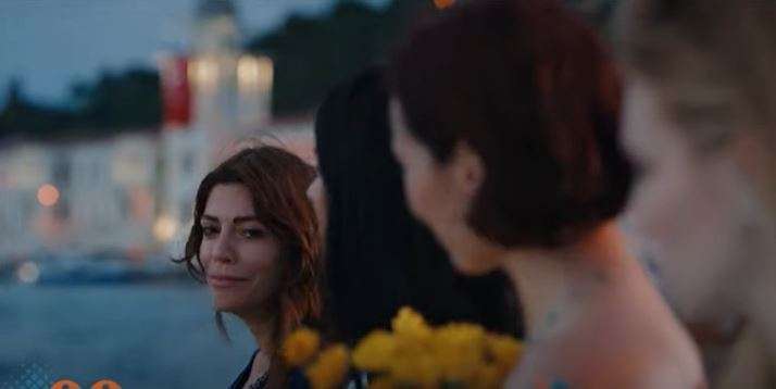 Ceren Moray'ın 'tırnak yiyerek izleyeceksiniz' dediği yeni dizi beğenilmedi! 7 Ceren Moray'ın 'tırnak yiyerek izleyeceksiniz' dediği yeni dizi beğenilmedi! 7