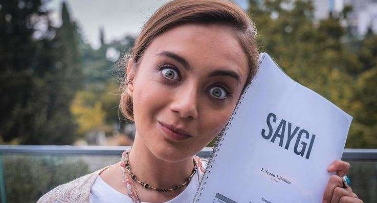 Damla Sönmez, Çukur'a benzetilen yeni dizide olacak mı? 8