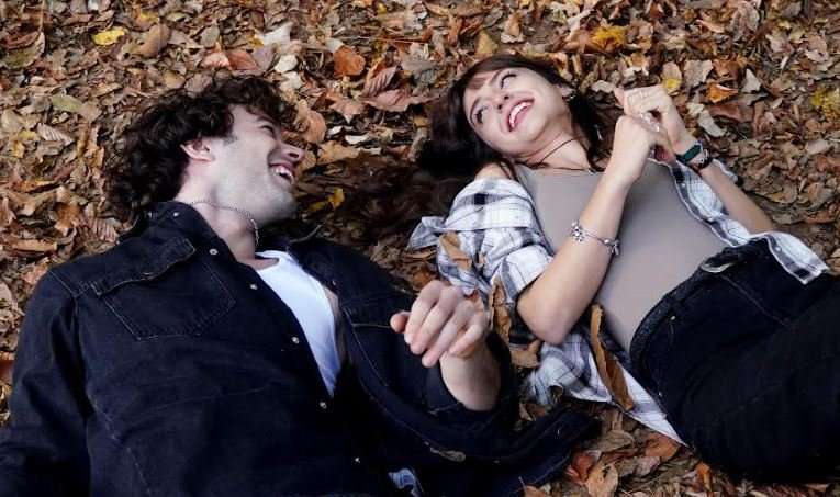 Fox TV, final yaptırmaya kıyamadığı dizisi için farklı bir karar aldı! 8