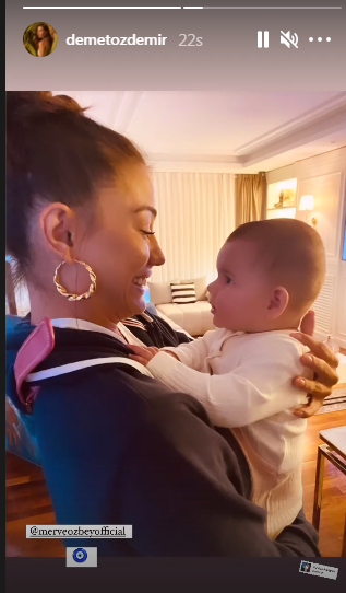 'Demet Özdemir'in kucağına bebek çok yakıştı' dedirten görüntüler! 9 'Demet Özdemir'in kucağına bebek çok yakıştı' dedirten görüntüler! 9
