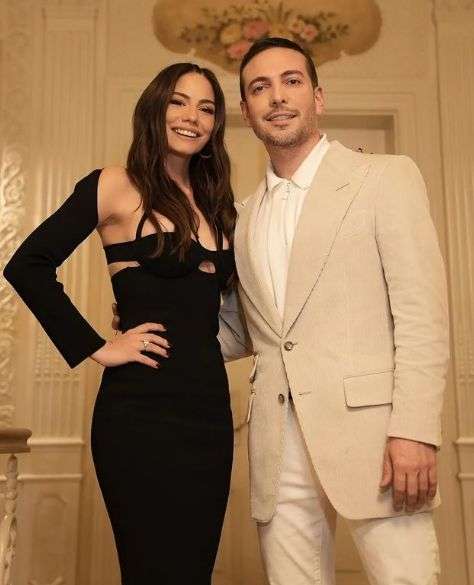 Oğuzhan Koç'a Demet Özdemir eli mi değdi? Bu iddia konuşulur!.. 8 Oğuzhan Koç'a Demet Özdemir eli mi değdi? Bu iddia konuşulur!.. 8