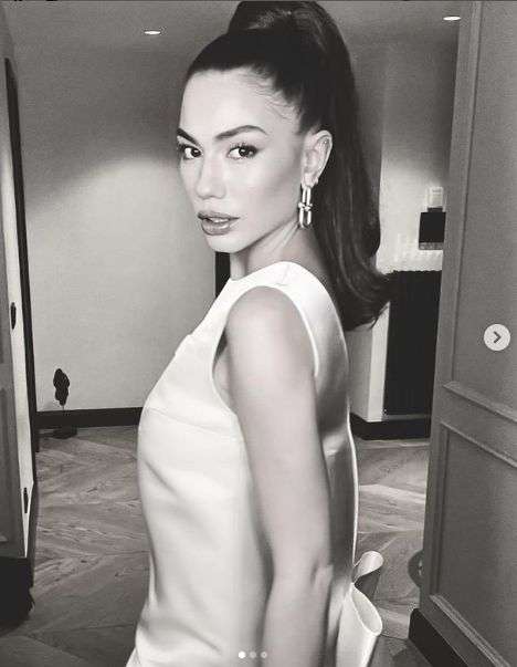 Demet Özdemir'in doğumgününde giydiği cesur dekolteli elbisenin fiyatı dudak uçuklattı! 8