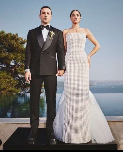 Demet Özdemir ve Oğuzhan Koç'un düğününde en şık isim kim oldu? 10