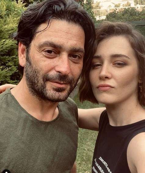 Masumiyet’in güzeli Deniz Işın yeni karakteri Zümrüt’ü görücüye çıkardı. 9 Masumiyet’in güzeli Deniz Işın yeni karakteri Zümrüt’ü görücüye çıkardı. 9