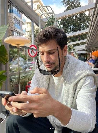 Deniz Can Aktaş'ın paylaşımındaki detay hayranlarının gözünden kaçmadı!.. 8 Deniz Can Aktaş'ın paylaşımındaki detay hayranlarının gözünden kaçmadı!.. 8