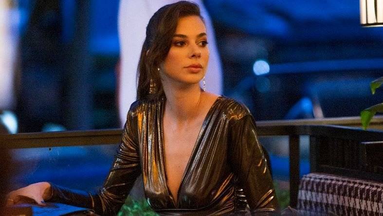Kanal D'nin Deren Talu jesti, 25 yıl sonra Defne Samyeli için anlam yüklü oldu! 8 Kanal D'nin Deren Talu jesti, 25 yıl sonra Defne Samyeli için anlam yüklü oldu! 8