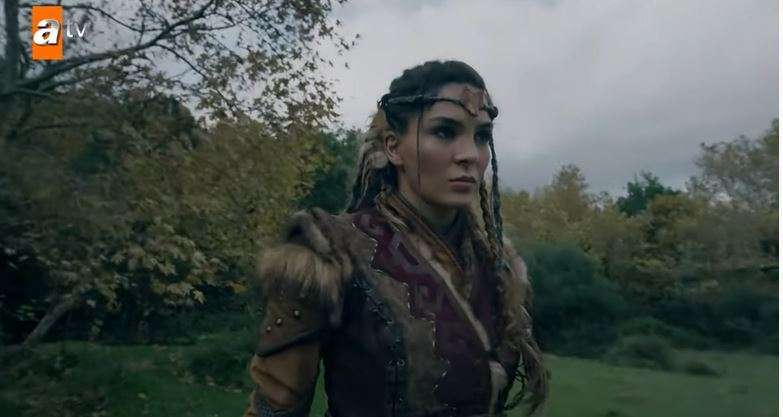 Ebru Şahin, Destan dizisinde kendisini aştı! 7 Ebru Şahin, Destan dizisinde kendisini aştı! 7