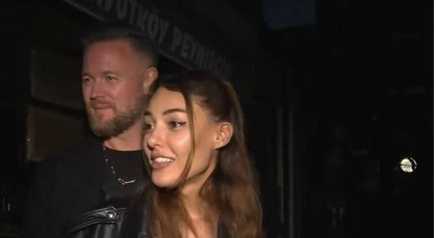 Kusursuz Kiracı bitti ama Dilan Çiçek Deniz'in diğer projesi kariyeri için daha önemli! 8 Kusursuz Kiracı bitti ama Dilan Çiçek Deniz'in diğer projesi kariyeri için daha önemli! 8