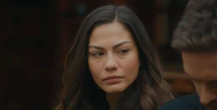 Demet Özdemir'i en çok etkileyen dizi karakteri bakın hangisi? 8