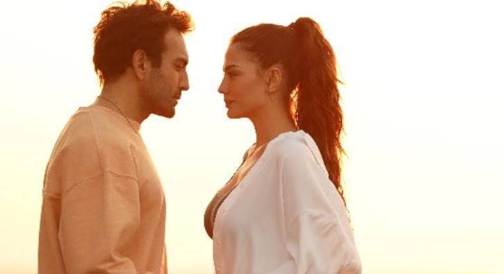 Dünyayla Benim Aramda dizisi için Demet Özdemir hayranlarının beklediği haber geldi! 8