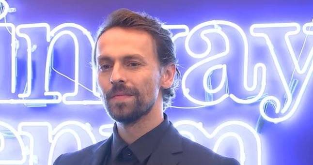 Metin Akdülger, Dünyayla Benim Aramda'nın kilit ismi oldu! 7