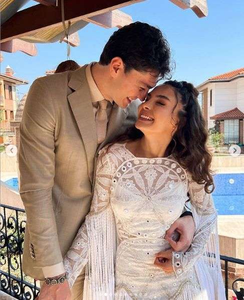 Ebru Şahin nişanlandı! Sevgilisini ailesinden isteyen Cedi Osman'ın kahve yorumu gündem oldu!.. 10 Ebru Şahin nişanlandı! Sevgilisini ailesinden isteyen Cedi Osman'ın kahve yorumu gündem oldu!.. 10