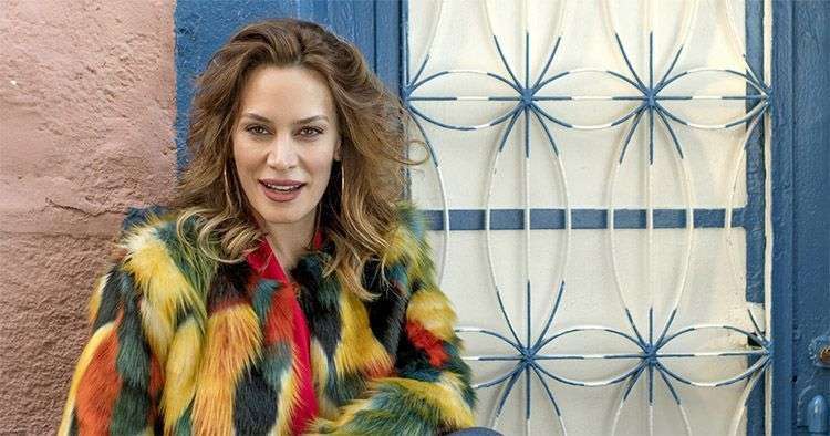 Ebru Cündübeyoğlu, komedi oyunculuğunda bir klişeyi kırdığını söyleyerek gündem oldu! 7