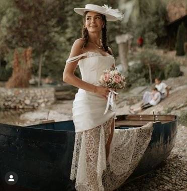 Ebru Şahin ve Özge Gürel'in gelinlik detayları dikkat çekti! 3