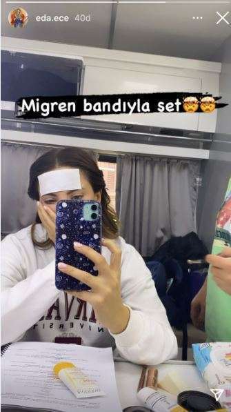Yasak Elma'nın iki oyuncusundan biri çiçek açtı, diğeri başında migren bandıyla ağrı çekiyor! 8