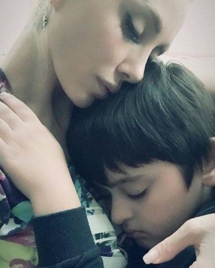 Bir süredir ekranlardan uzak olan oyuncu Elif Erol sosyal medya paylaşımıyla gündem oldu!.. 7 Bir süredir ekranlardan uzak olan oyuncu Elif Erol sosyal medya paylaşımıyla gündem oldu!.. 7
