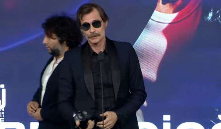 Dizi oyuncularına Erdal Beşikçioğlu'ndan çok önemli tavsiye! 7