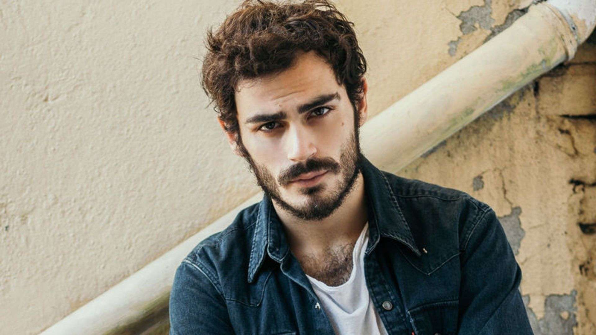 Ada Masalı’nın Batu’su Erdem Kaynarca’nın başına talih kuşu kondu! 7 Ada Masalı’nın Batu’su Erdem Kaynarca’nın başına talih kuşu kondu! 7