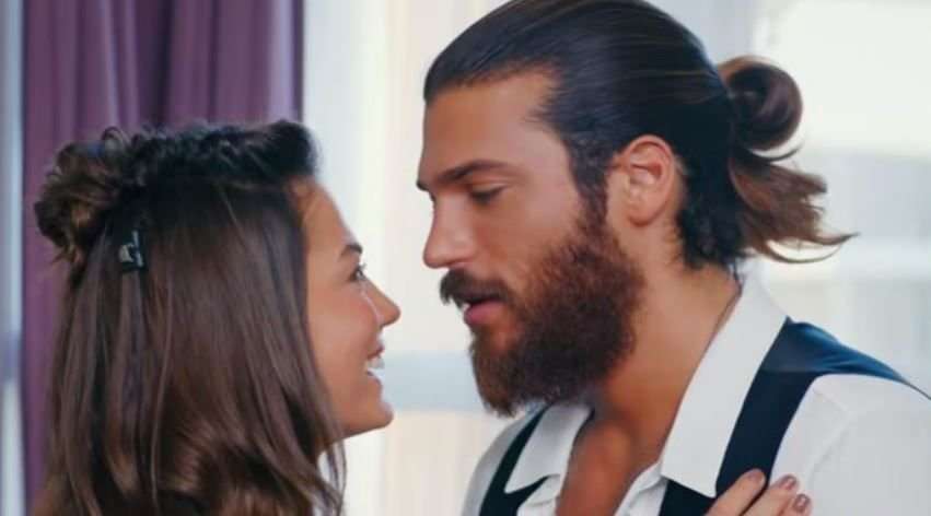 Can Yaman mı, yoksa Kerem Bürsin mi? Demet Özdemir kiminle partner olsun? 8