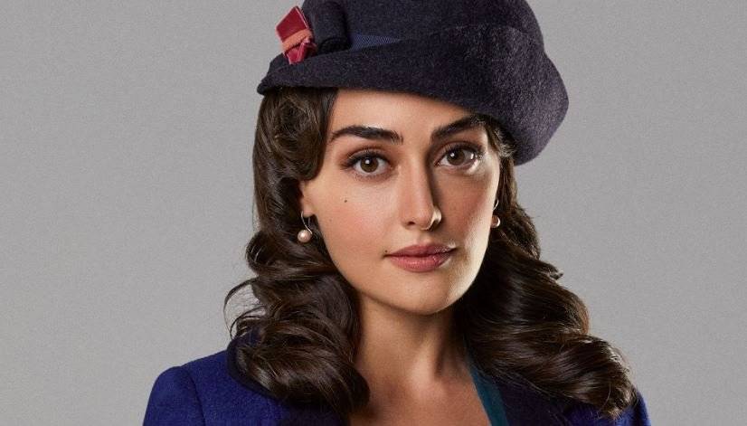 Esra Bilgiç şu sıralar harıl harıl çalışıyor ama sette değil! 9 Esra Bilgiç şu sıralar harıl harıl çalışıyor ama sette değil! 9