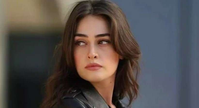 Süslü Korkuluk’ta sular durulmuyor! İki kez başrol kadın oyuncusunun ayrılığıyla sarsılan dizide bomba gibi bir gelişme daha var! 7