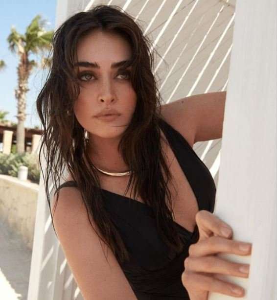 Disney Plus ve Netflix yapımcıların iştahını kabarttı, Esra Bilgiç ilk kurban oldu! 3