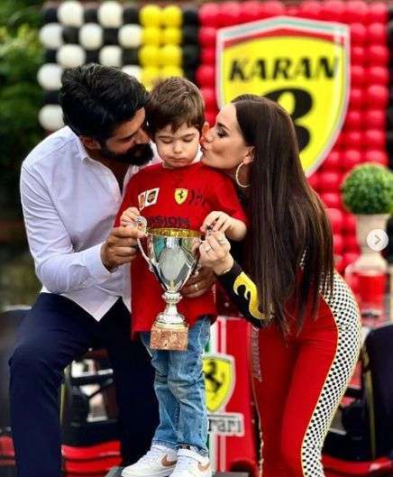 Fahriye Evcen cephesinden sevindiren haber! Ünlü oyuncu hamile mi? 111 Fahriye Evcen cephesinden sevindiren haber! Ünlü oyuncu hamile mi? 111