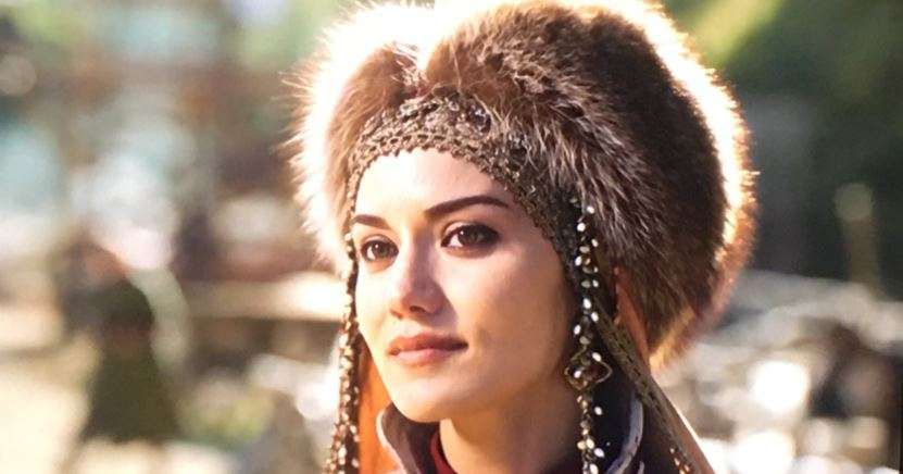 Çalıkuşu dizisinden sonra Mehmet Özgür ile Fahriye Evcen yeniden buluştu! 9 Çalıkuşu dizisinden sonra Mehmet Özgür ile Fahriye Evcen yeniden buluştu! 9