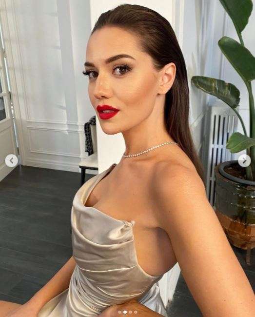 Alp Arslan dizisinin Akça Hatun'u Fahriye Evcen'i çok zorlayacak yeni karar! 18